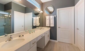 Bathroom - Luxury Villa With Private Pool on Solterra Resort, Orlando Villa 4538 (Davenport)