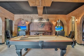 Spielezimmer