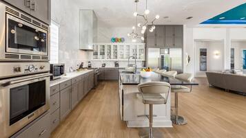 Microwave, oven, stovetop, dishwasher