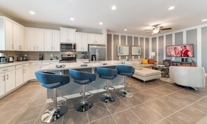 微波炉、烤箱、炉灶、洗碗机