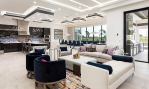 Televisión, chimenea, videojuegos, estéreo