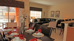 4 bedrooms, laptop workspace, bed sheets - Perfect Townhome on Paradise Palms Resort, Orlando Townhome 4820 (Kissimmee)