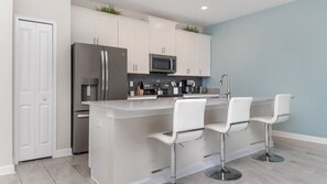 Microwave, oven, stovetop, dishwasher - Perfect Villa on Storey Lake Resort, Orlando Villa 4962 (Kissimmee)