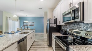 Microwave, oven, stovetop, dishwasher - The Ultimate Villa on Storey Lake Resort, Orlando Villa 4955 (Kissimmee)
