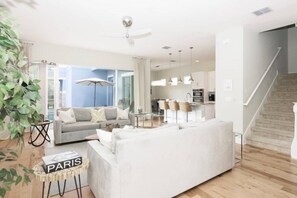 Villa (5 Bedrooms) | Servicio de la propiedad