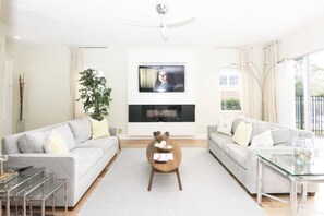 Villa (5 Bedrooms) | Servicio de la propiedad