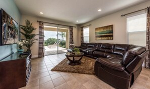 Flat-screen TV, foosball - The Perfect Villa With a Beautiful Private Pool, Orlando Villa 4358 (Kissimmee)