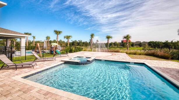 Outdoor pool - Rent Your Own Orlando Villa With Large Private Pool on Encore Resort at Reunion, Orlando Villa 4492 (Kissimmee)