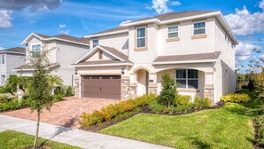 Exterior - Rent Your Own Orlando Villa With Large Private Pool on Encore Resort at Reunion, Orlando Villa 4492 (Kissimmee)