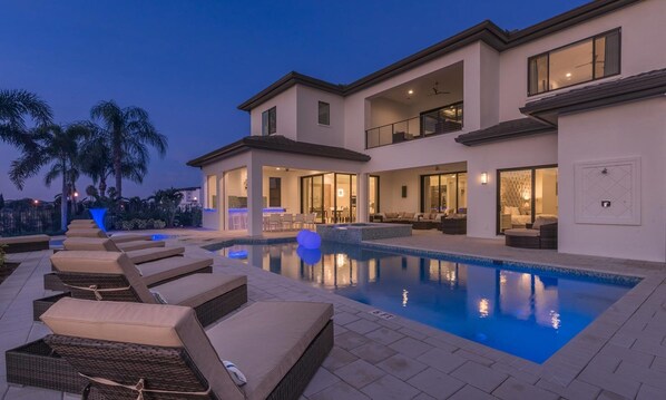 Alberca al aire libre 