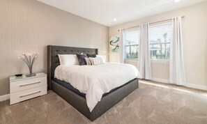 6 bedrooms, laptop workspace, WiFi, bed sheets - Rent This Luxury 5 Star Villa on Encore Resort at Reunion, Orlando Villa 4475 (Kissimmee)