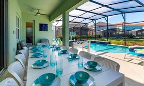 10 bedrooms, laptop workspace, bed sheets - Rent the Perfect 10 Bedroom Villa on Solterra Resort, Orlando Villa 4731 (Davenport)