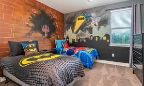 8 bedrooms, laptop workspace, iron/ironing board, bed sheets - Rent Your Own Orlando Villa With Large Private Pool on Encore Resort at Reunion, Orlando Villa 4488 (Kissimmee)