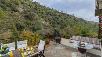 Villa (4 Bedrooms) | Property amenity