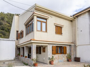 Villa (4 Bedrooms) | Servicio de la propiedad