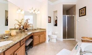 4 bedrooms, laptop workspace, bed sheets - The Perfect Villa With a Beautiful Private Pool, Orlando Villa 4562 (Kissimmee)