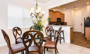 微波爐、烤箱、爐台、洗碗機