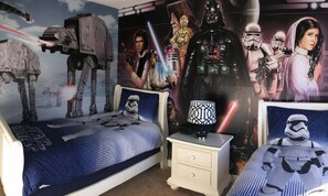 5 bedrooms, laptop workspace, bed sheets