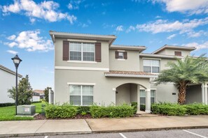 Exterior - You Have Found the Perfect Holiday Villa on Storey Lake Resort With Every 5 Star Amenity, Orlando Villa 3664 (Kissimmee)