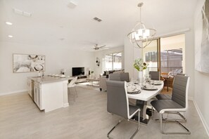 Villa (4 Bedrooms) | Property amenity