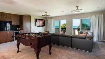 6 slaapkamers, een laptopwerkplek, beddengoed