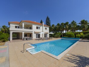 Villa (5 Bedrooms) | Property amenity