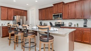 Microwave, oven, stovetop, dishwasher - Luxury Villa on Solara Resort With a Private Pool, Orlando Villa 4996 (Kissimmee)