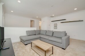 Villa (5 Bedrooms) | Property amenity