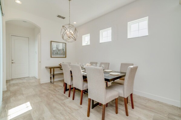 Villa (5 Bedrooms) | Servicio de la propiedad