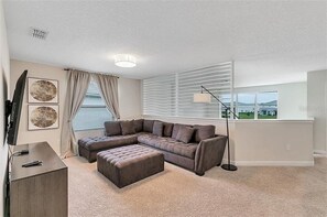 Villa (5 Bedrooms) | Property amenity