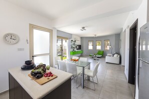 Villa (4 Bedrooms) | Property amenity