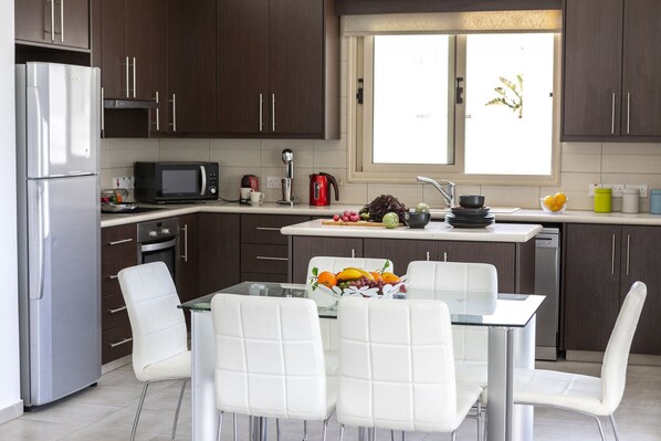 Villa (4 Bedrooms) | Property amenity