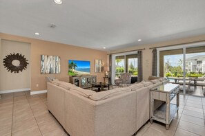 Villa (Multiple Bedrooms) | Servicio de la propiedad