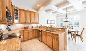 微波爐、烤箱、爐台、洗碗機