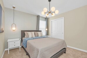 Vila (Multiple Bedrooms) | Comodidades da propriedade