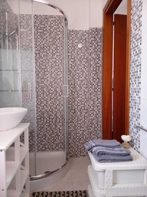 Dusche, Bidet