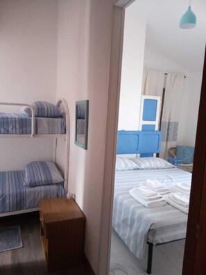 2 bedrooms, bed sheets