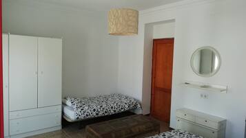 4 camere, ferro/asse da stiro, Wi-Fi, lenzuola