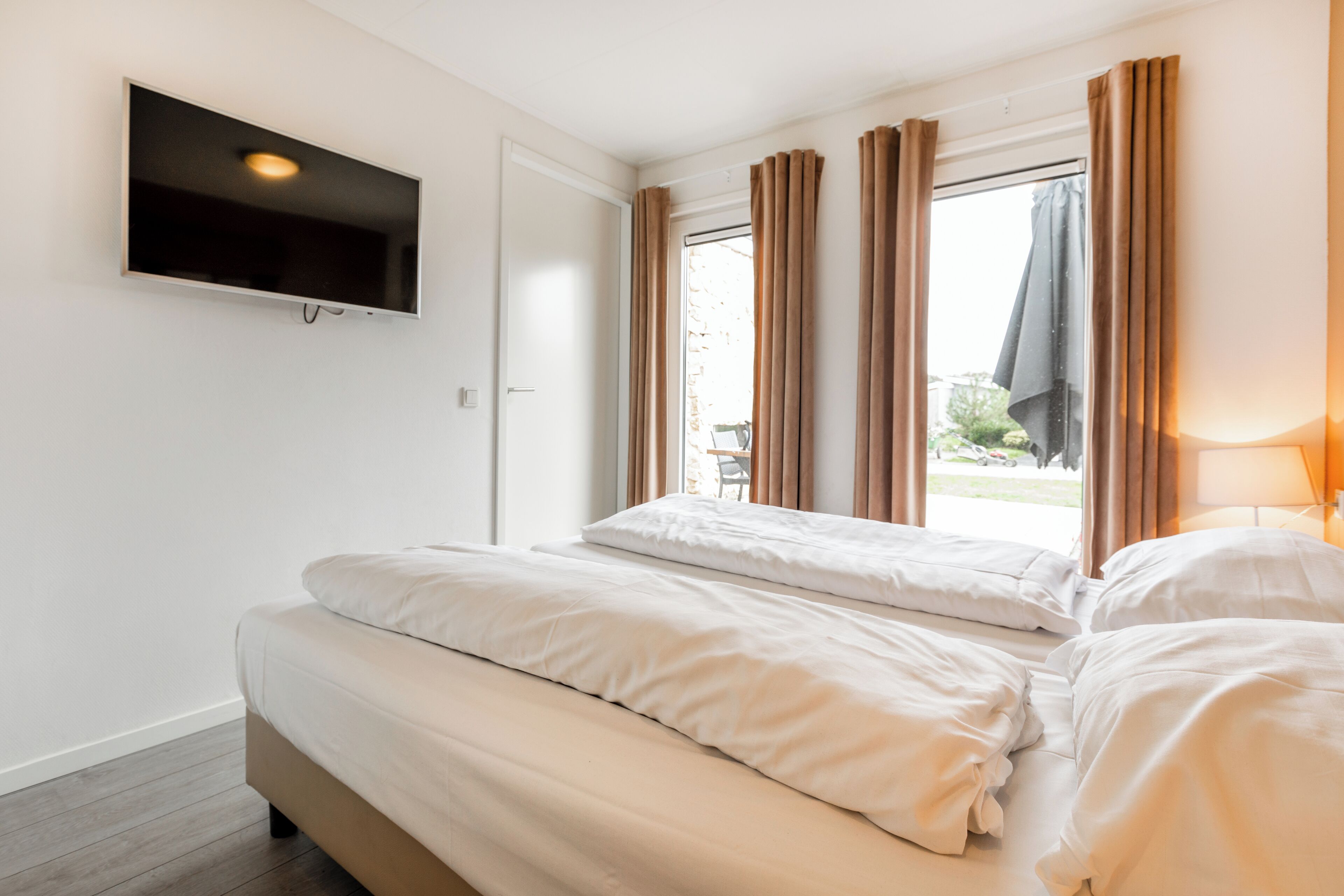 2 室のベッドルーム、インターネット