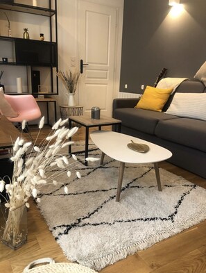 Smart TV - New apartment between Montmartre and les Batignolles (Paris)