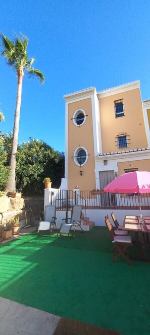 Outdoor dining - Welcome to our home in Bahia de Casares (Casares Costa)