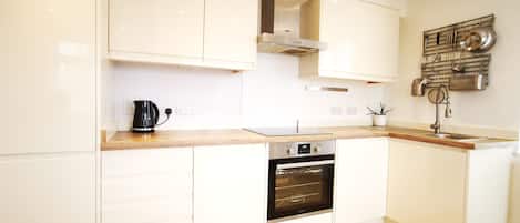 Superior Apartment, Private Bathroom | Shared kitchen
