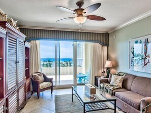 Smart TV, DVD player, offices - Gulf View Ariel Dunes Spacious Balcony & Pools (Miramar Beach)