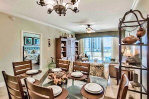 Dining - Gulf View Ariel Dunes Spacious Balcony & Pools (Miramar Beach)