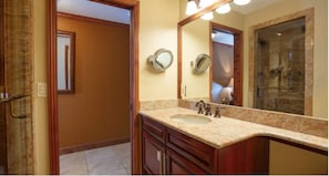 Shower, jetted bath, hair dryer, towels