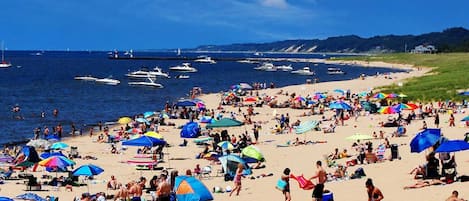 Nära stranden och strandhanddukar