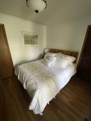 4 Schlafzimmer, Zimmersafe, Bügeleisen/Bügelbrett, kostenloses WLAN