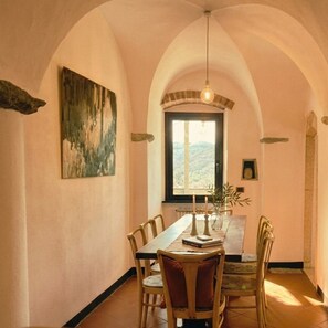 Dining - La Sbilenca, 6 guests - Calice Ligure, near Finale Ligure (Calice Ligure)