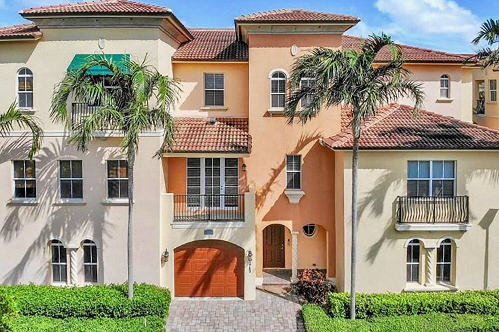 Hutchinson Island Private vacation home