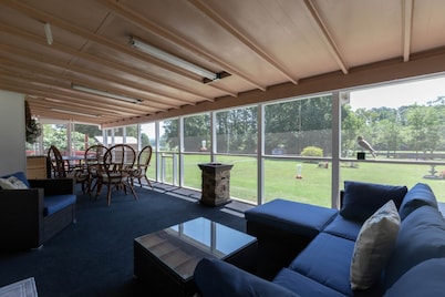 The Reel Therapy Lakehouse